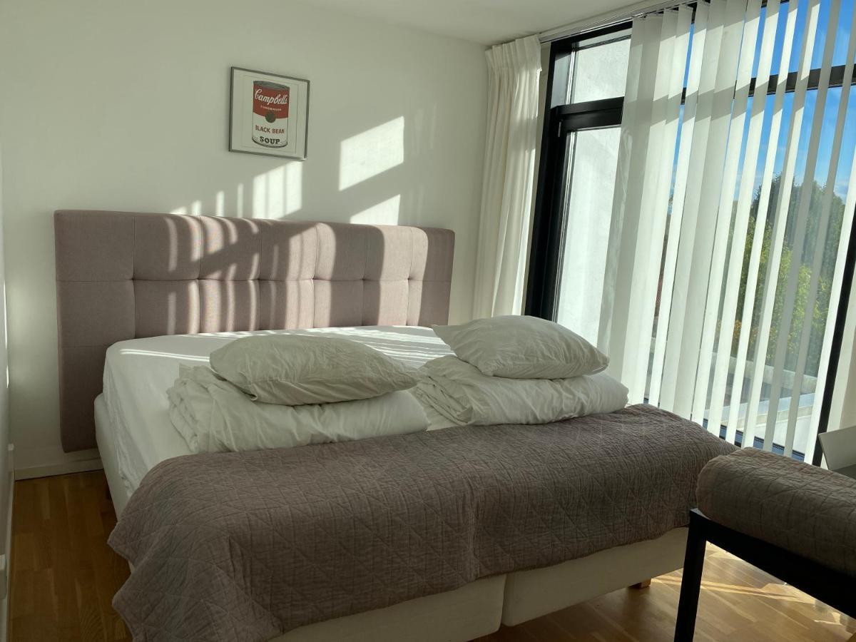 Exclusive 2 Level Etage Next To Arlanda-City Metro Sztokholm Zewnętrze zdjęcie