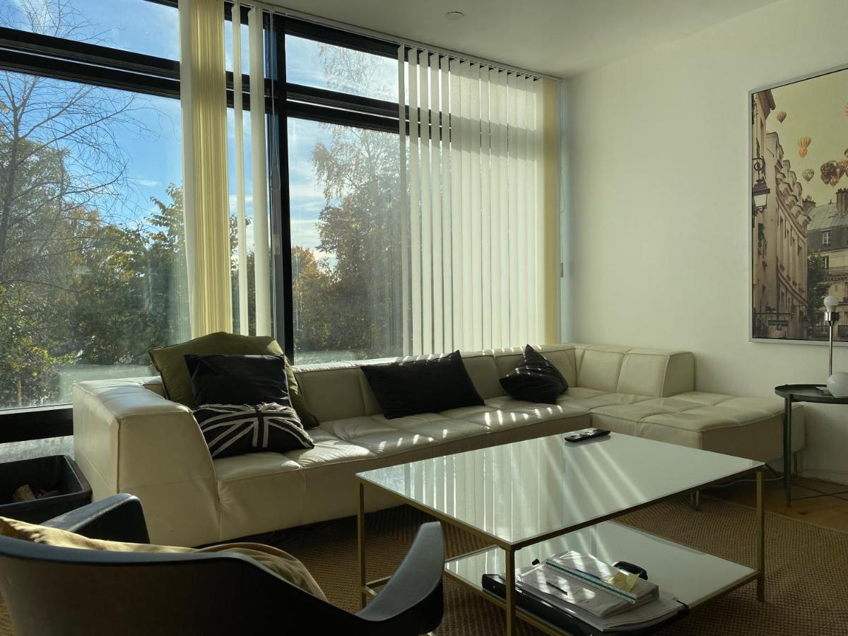Exclusive 2 Level Etage Next To Arlanda-City Metro Sztokholm Zewnętrze zdjęcie