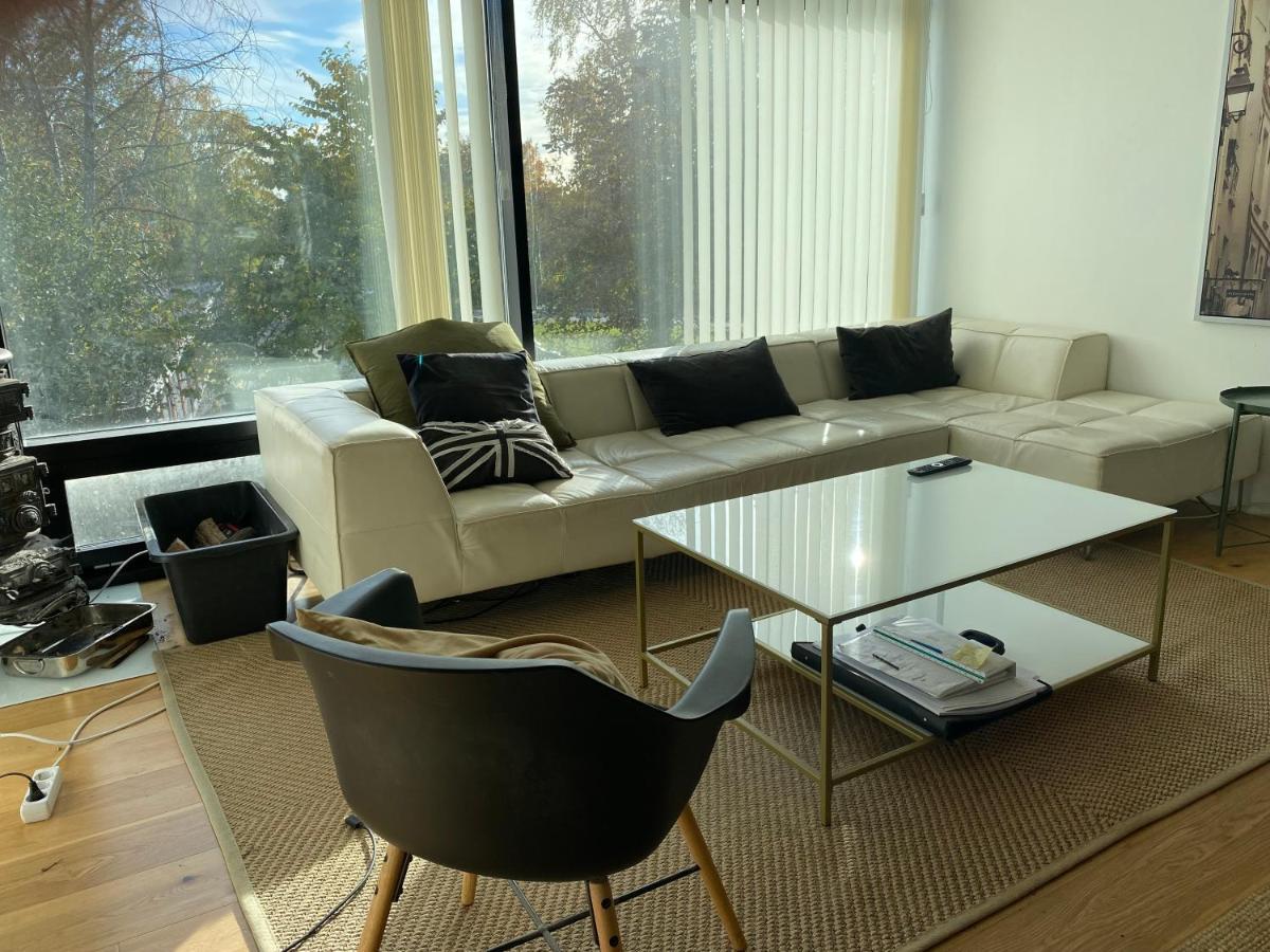 Exclusive 2 Level Etage Next To Arlanda-City Metro Sztokholm Zewnętrze zdjęcie